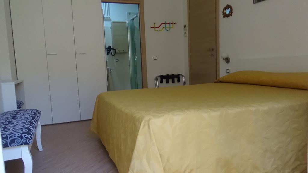 Residence Santabbondio Como Oda fotoğraf