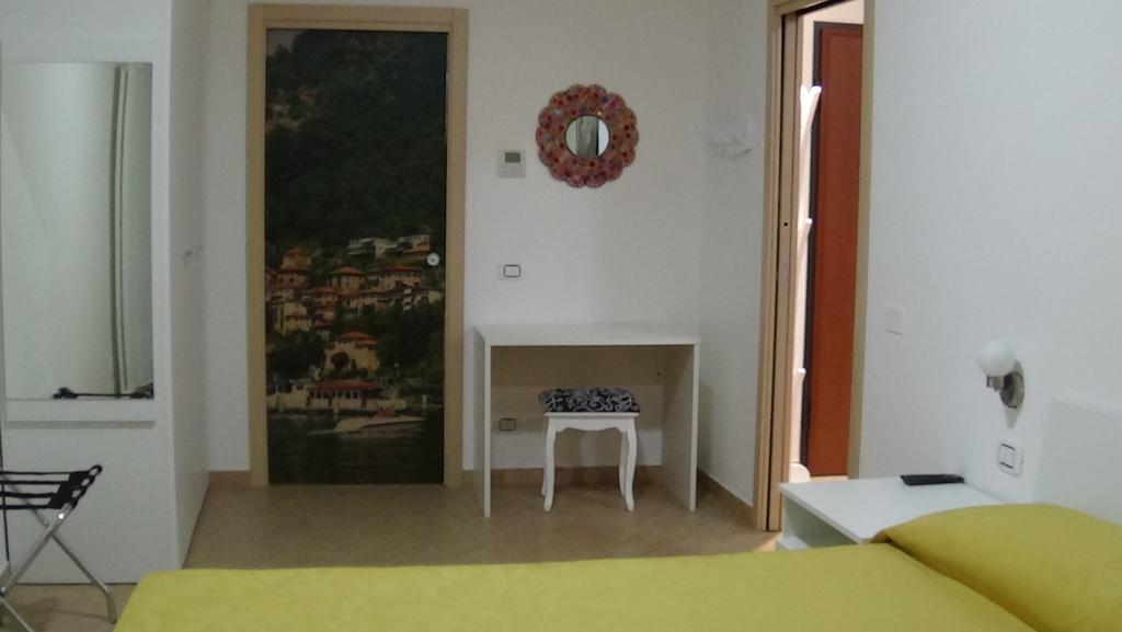 Residence Santabbondio Como Oda fotoğraf