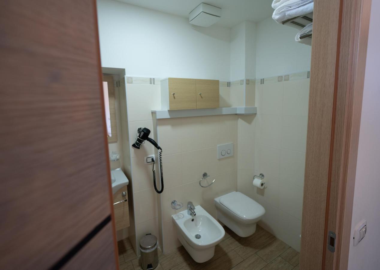 Residence Santabbondio Como Dış mekan fotoğraf